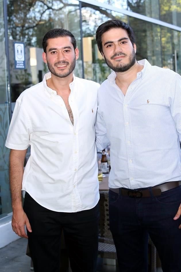Jorge Chapa con el festejado