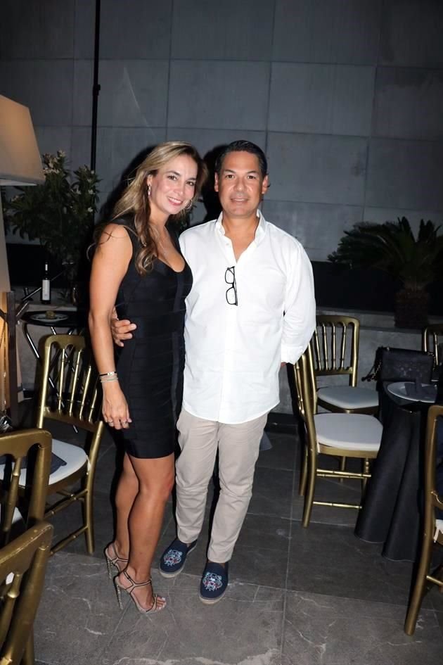 Mariel Palacios y Adrián Villarreal