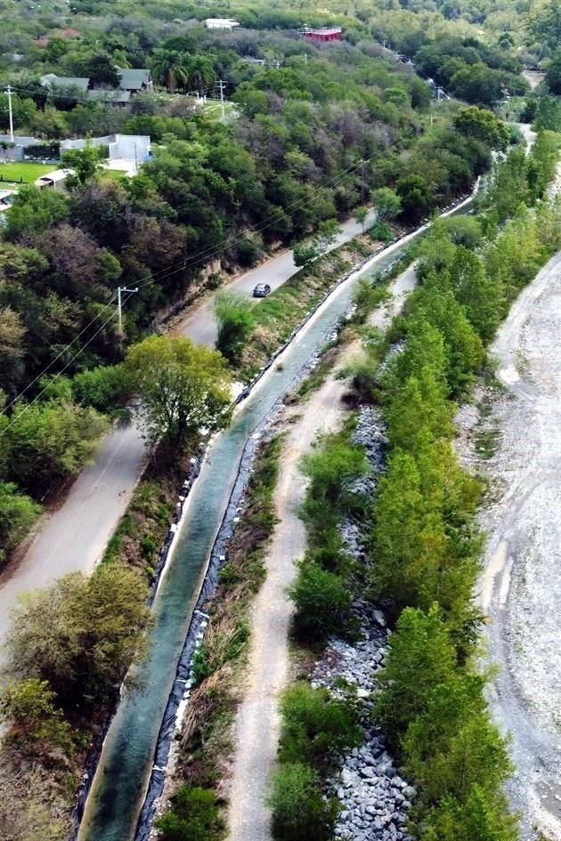 Además de que un decreto declara como seguridad nacional el aprovechamiento del agua.