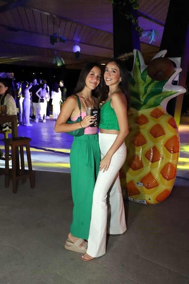 Alejandra Monforte y Adriana Garza