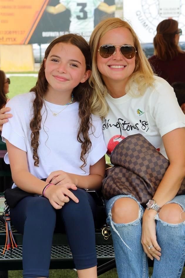 Isabela Arguirópulos y Denisse de Arguirópulos