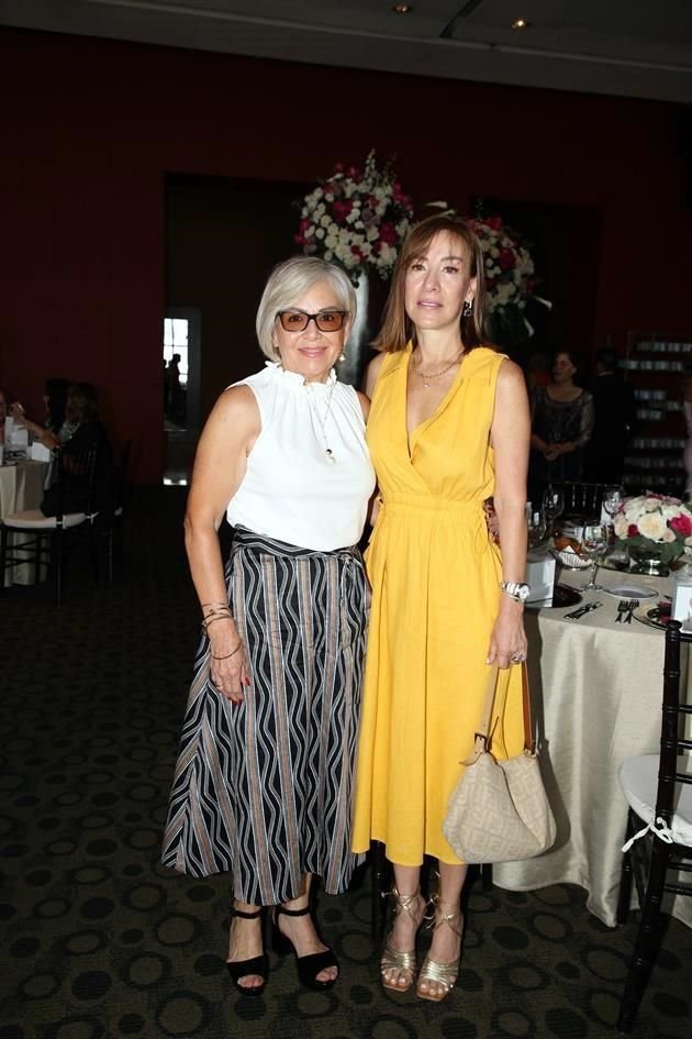 Cecilia Cota y Gaby de Filizola