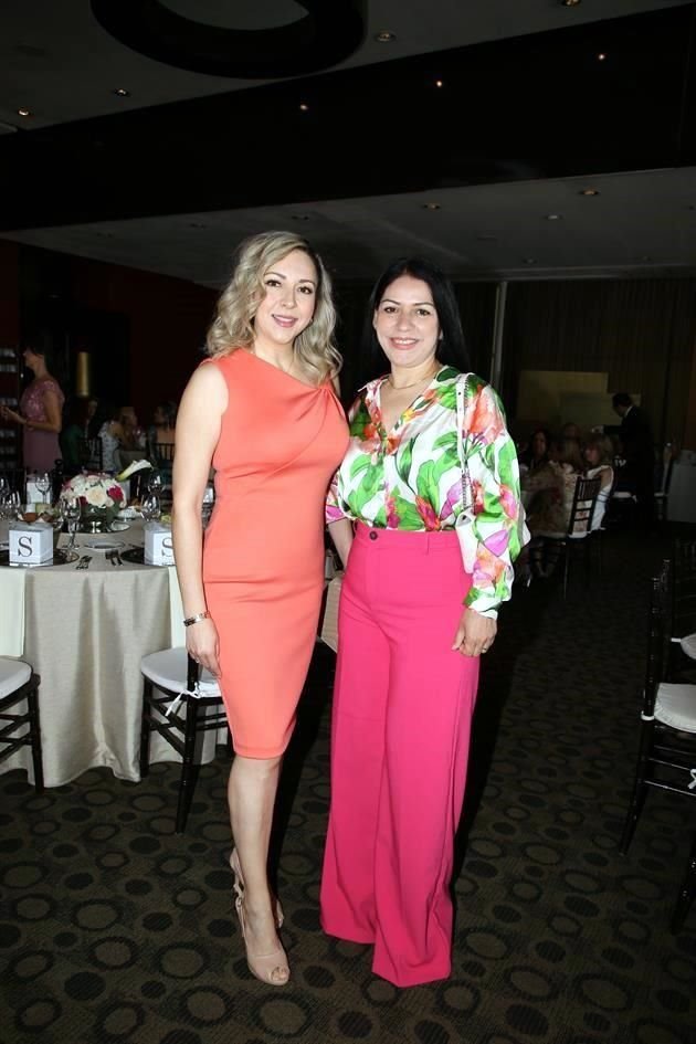 Elena Robles y Sonia Adame