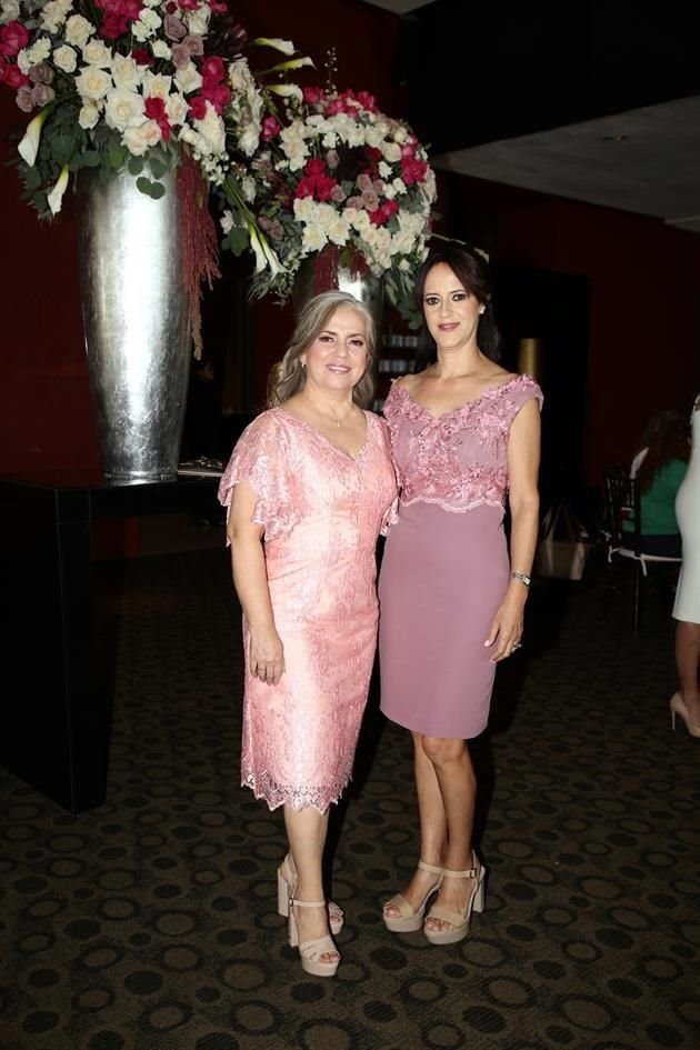 Mily Guerra de Arenas y Ana Laura Navarro de Villarreal
