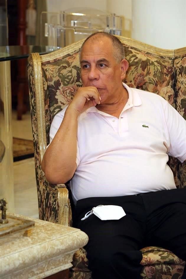 José Luis González