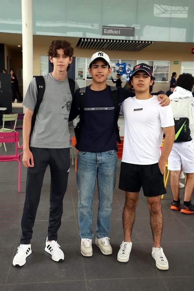 Mateo Vargas, Sebastián Huerta y Mauricio Valadez