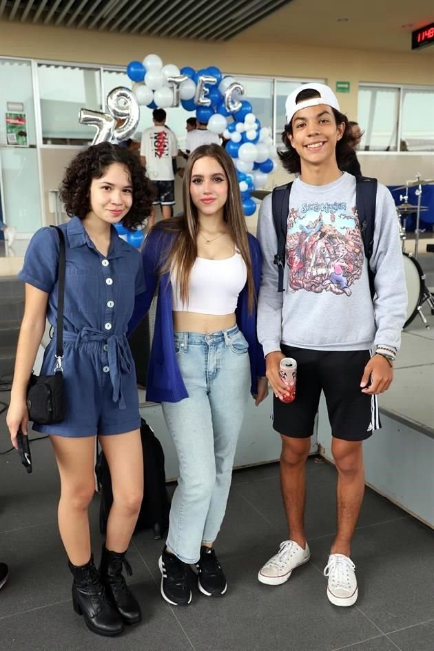 Nadia Garza, Bárbara Lira y Nicolás Rodríguez