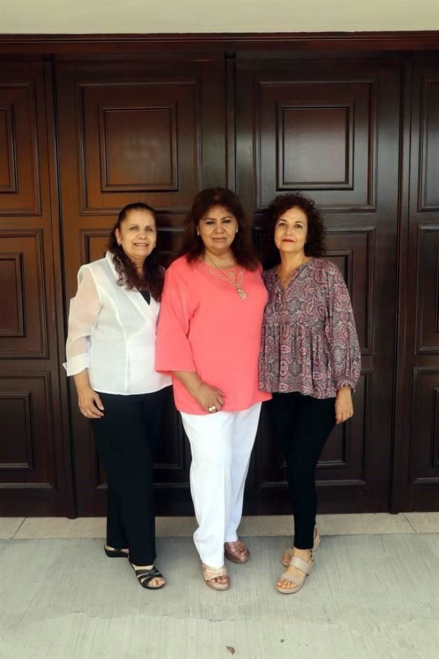 Luz Estela Barba de Loya, Aracely Reyes y Lety Quiñones