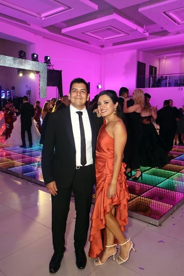 Arnold Blanco y Mariela Bárcenas