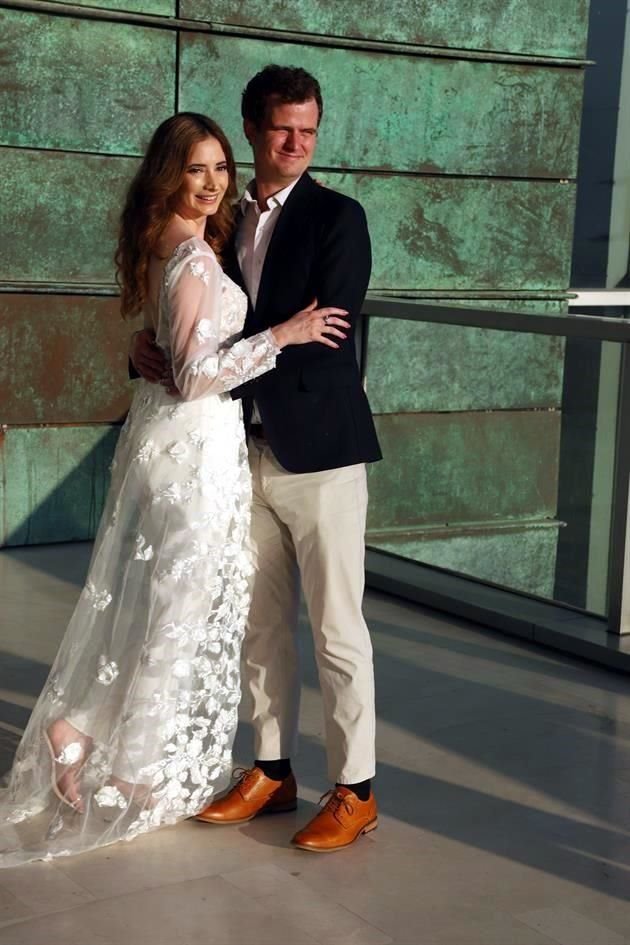 Jessica Karcz Lozano y Evan Curdts