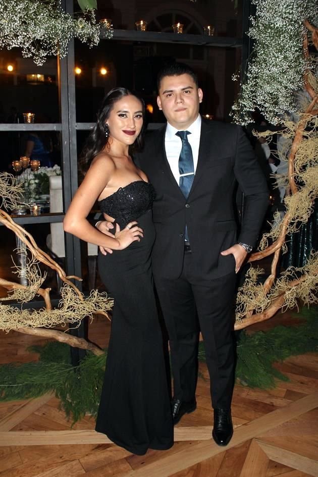 Karla Carreon y Sebastián Sánchez
