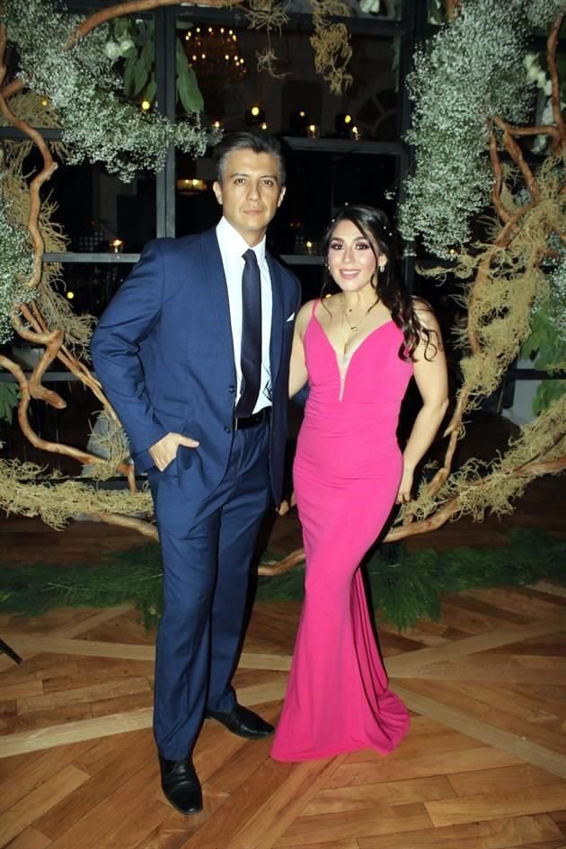 Paco González y Magaly Salazar