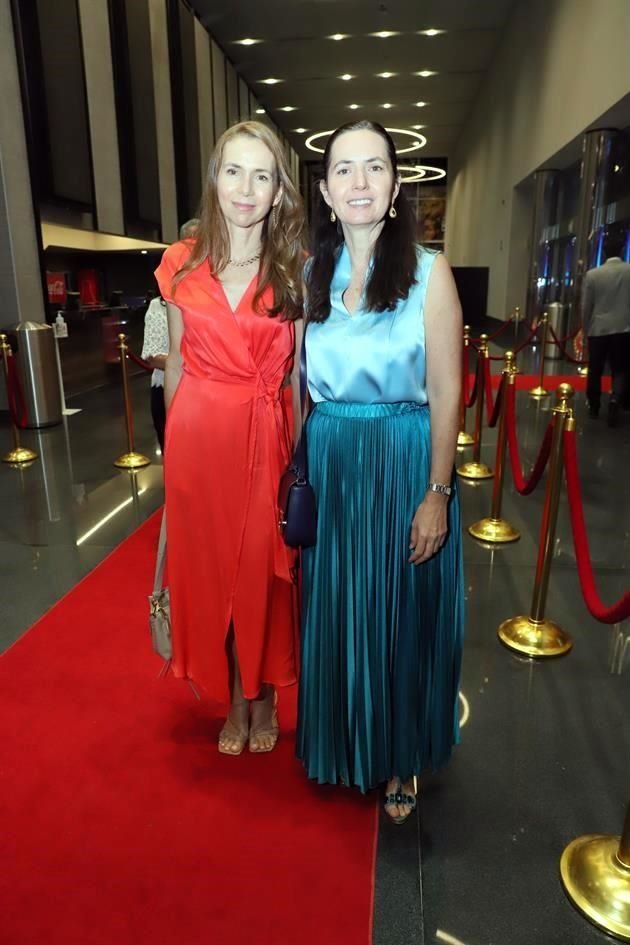 Claudia Treviño y Mayela Benítez