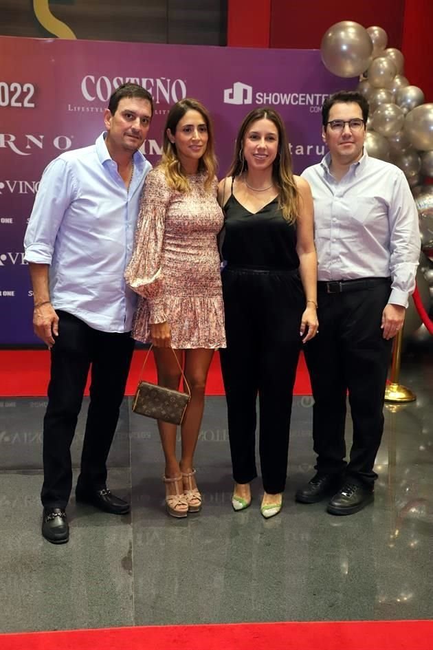 Ricardo Guerra, Paulina Padilla de Guerra, Myriam Salas de Lobo y Kiko Lobo