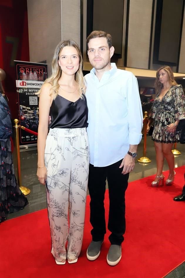 Alejandra Agraz y Espiros Analitis