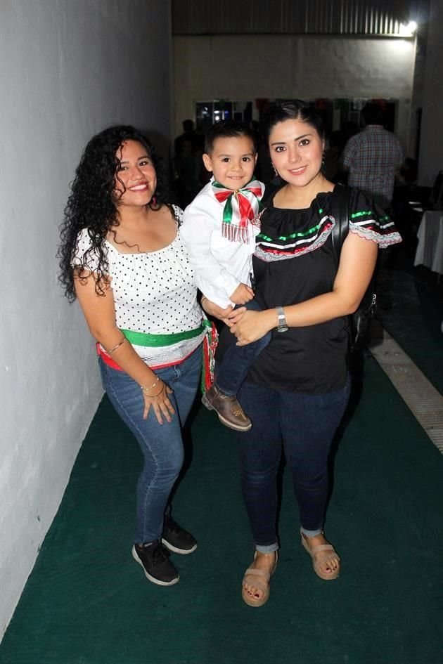 Itzel Mar, Anna Caro Gutiérrez y Eugenio Hernández