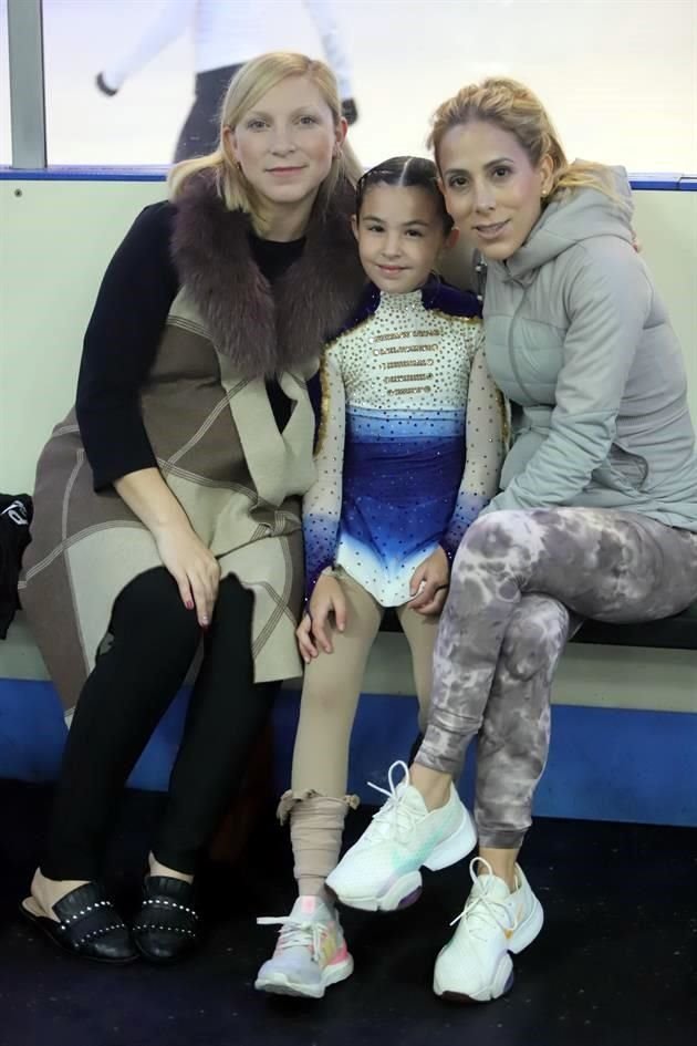 Michelle Cantú, Luciana Junco González y Denisse Jaramillo