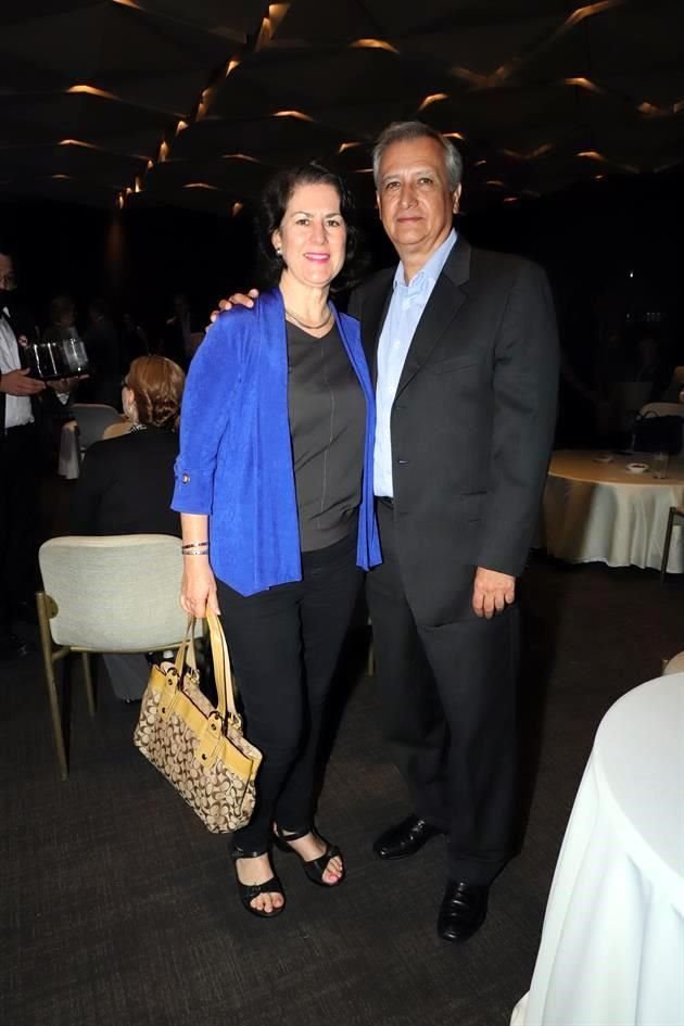 Beatriz González Aréchiga y Jorge Hinojosa