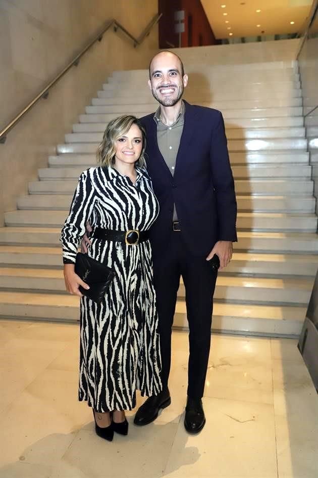 Samantha Orbezo y Héctor Lozano
