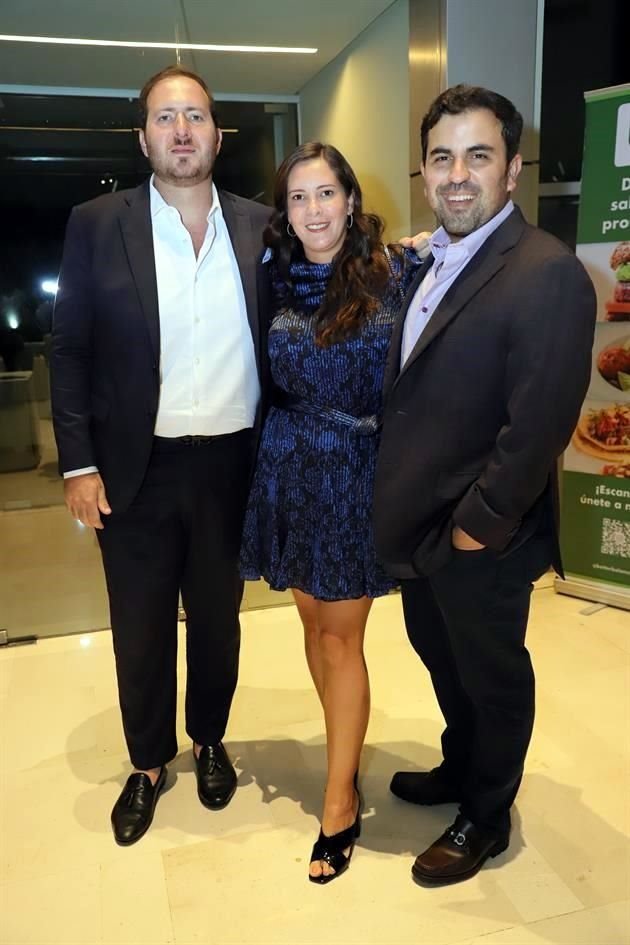 Alejandro Guajardo, Valeria Guajardo y David Clariond