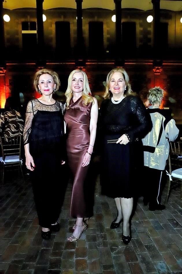 Yolanda Santos de Hoyos, Bárbara Herrera de Garza y Liliana Melo de Sada