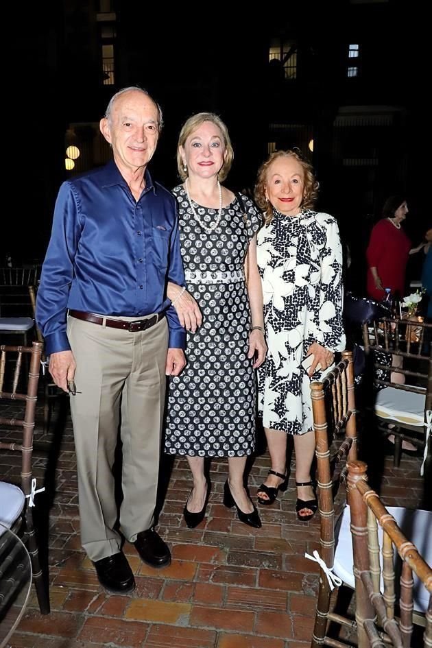 Fernando Elizondo Barragán, Verónica Ortiz de Elizondo y Aurora Cantú de Cagnasso