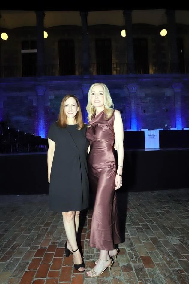 Lorenza Herrera de González Ballesteros y Bárbara Herrera de Garza