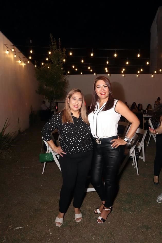 Ercy González y Nora Palomo