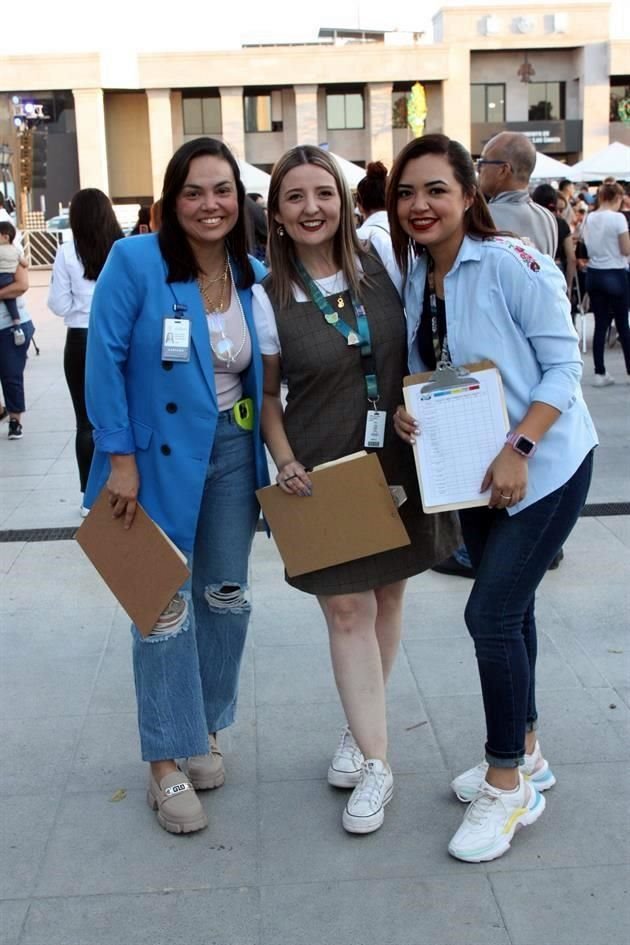 Lisa Cárdenas, Linda Villareal y Carolina Celia