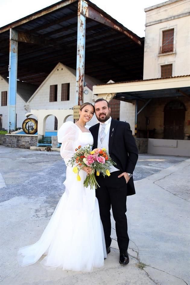 Mariana Solís Ibarra y Erick Hernández Sandoval