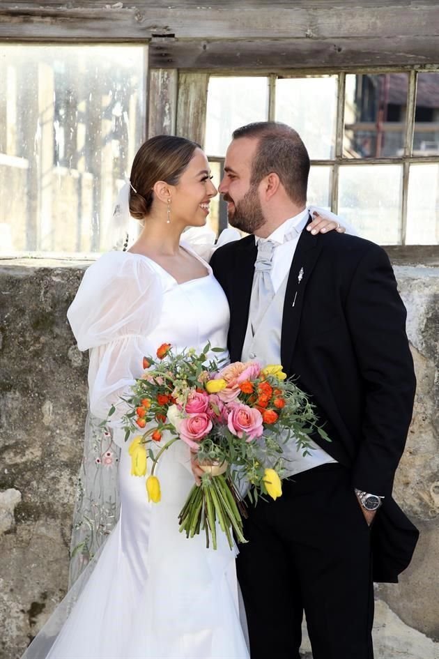 Mariana Solís Ibarra y Erick Hernández Sandoval