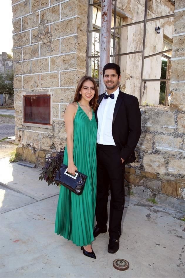 Regina Vite y Marcelo Estrada