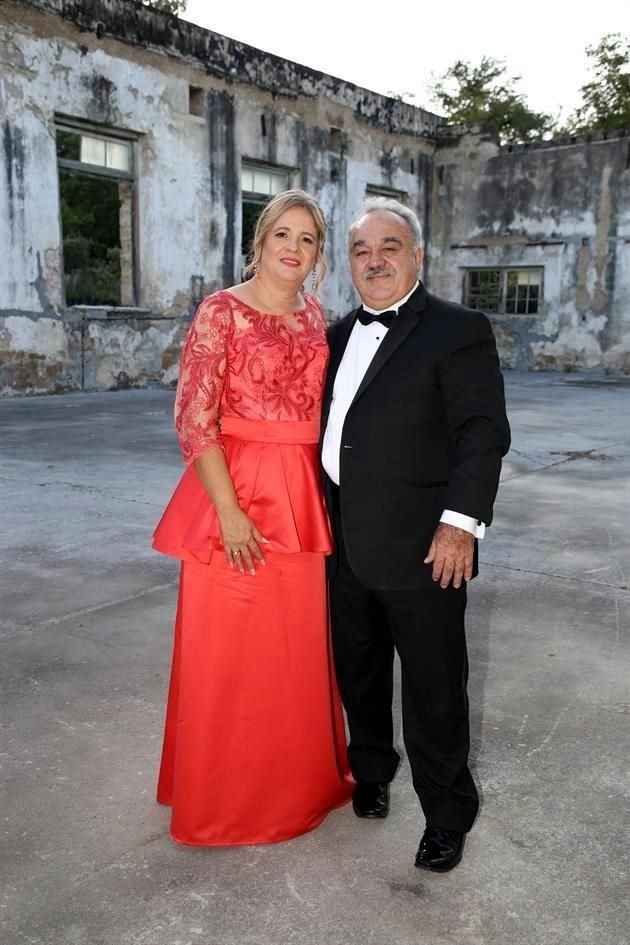 Gabriela Sandoval Infante y Rubén Hernández del Bosque