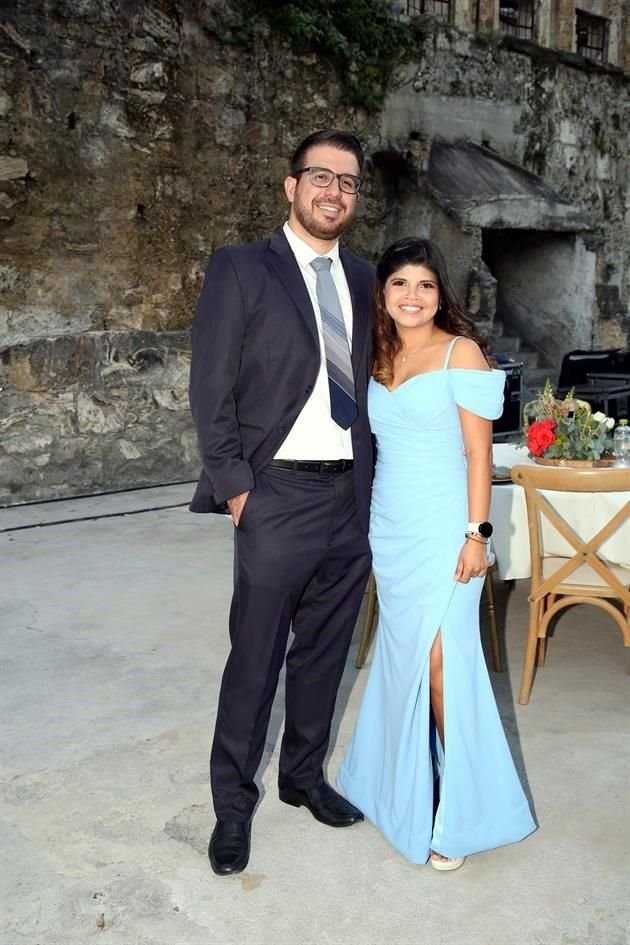 Eric Quintanilla y Nataly Reyna