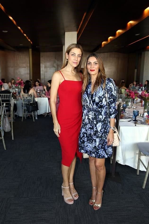 Maru Casellas de Bueno y Rebeca Garza de Martínez