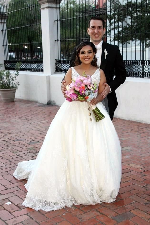 Mónica Pamela López García y Carlos Daniel Garza Cantú