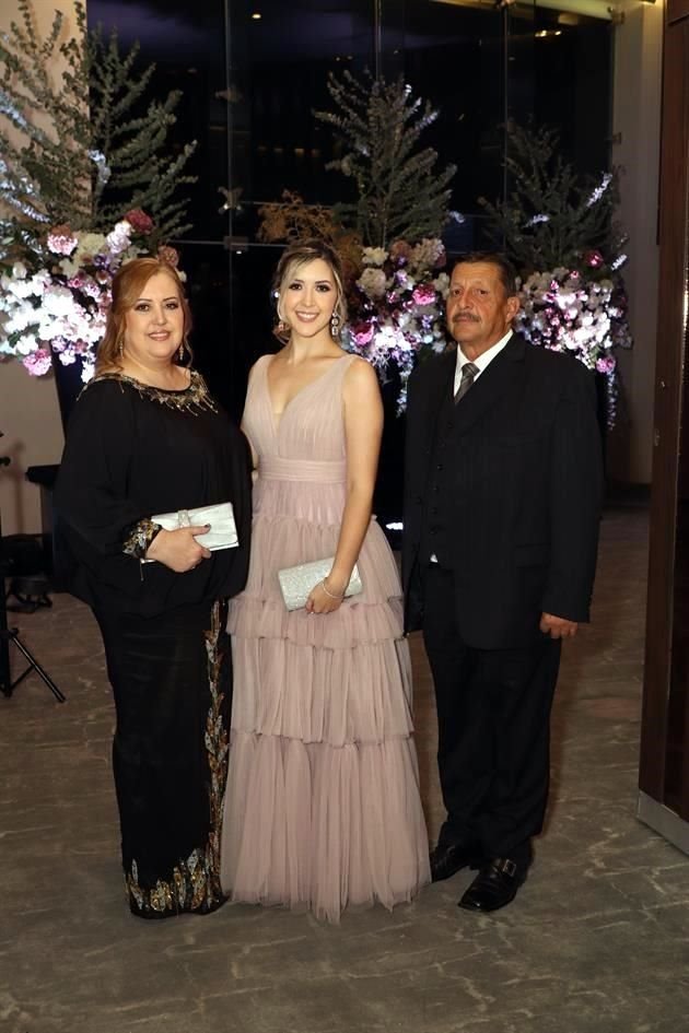 Nancy García de Guajardo, Galilea Guajardo y José María Guajardo