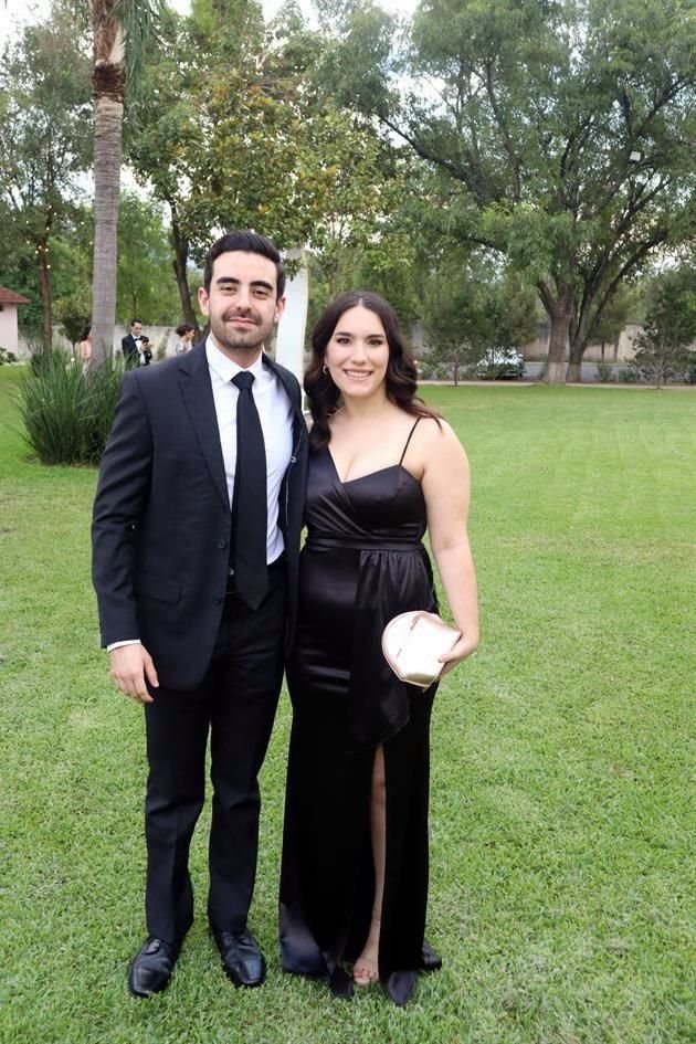 Érik Treviño y Andrea Flores