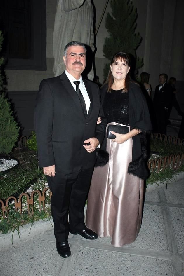 Eduardo Bernal y Elisa de Bernal