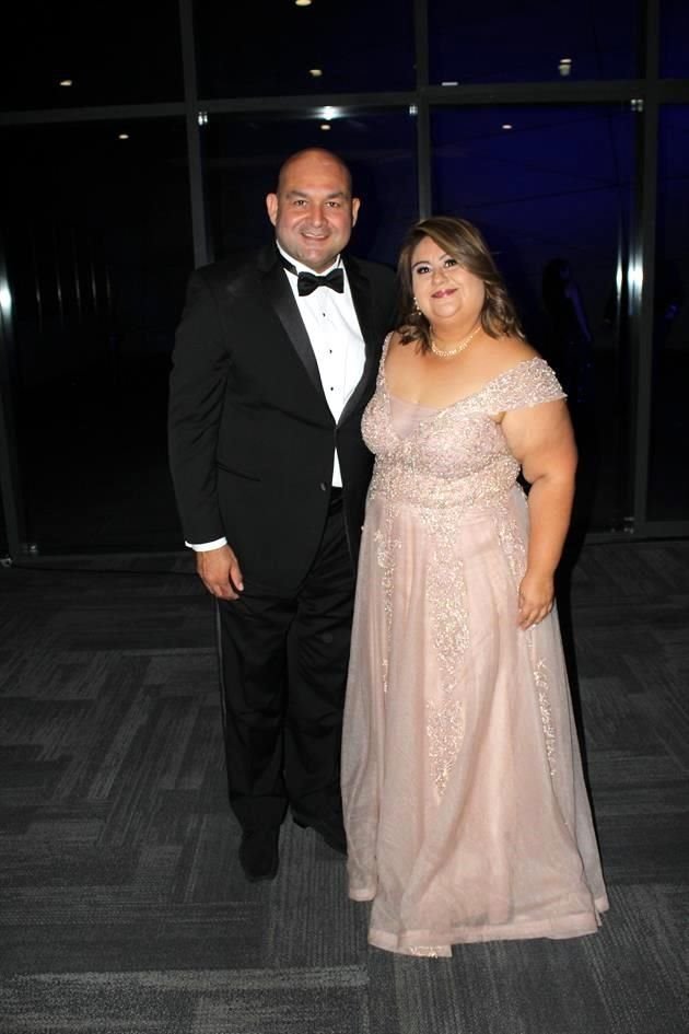 Jorge Flores y Diana Ayala