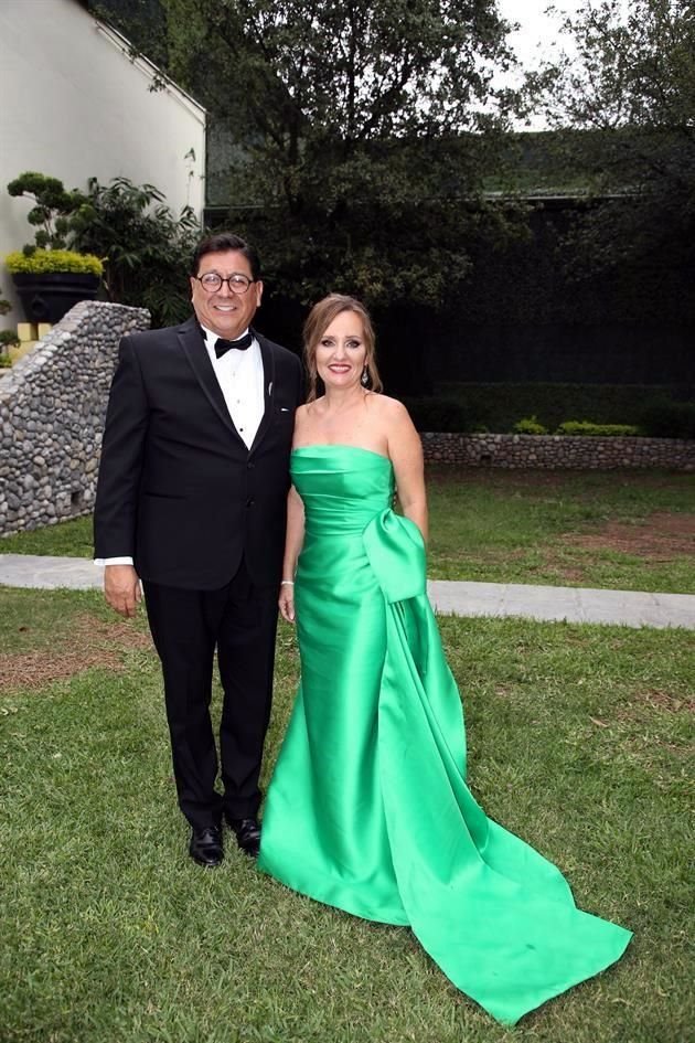 Iván Buenrostro Flores y Claudia Teja de Buenrostro