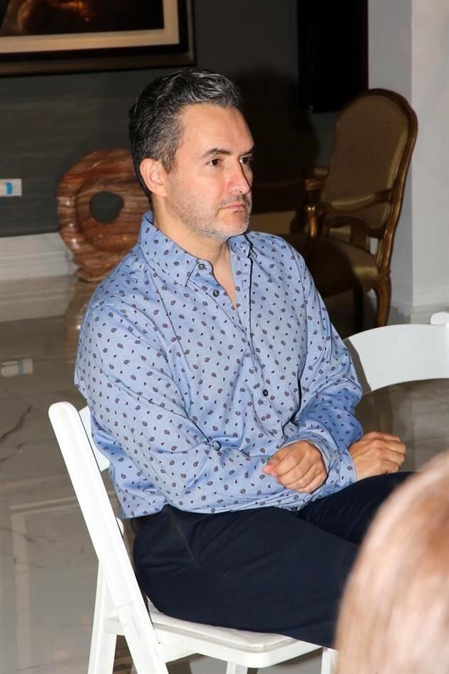 Luis Guajardo