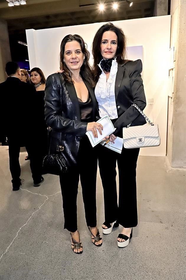 Bárbara Navarro y Adriana Santos