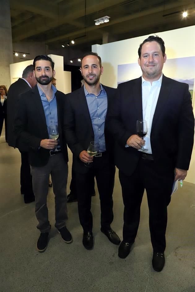 Eugenio Villarreal, Eugenio González y Andrés de Villasante