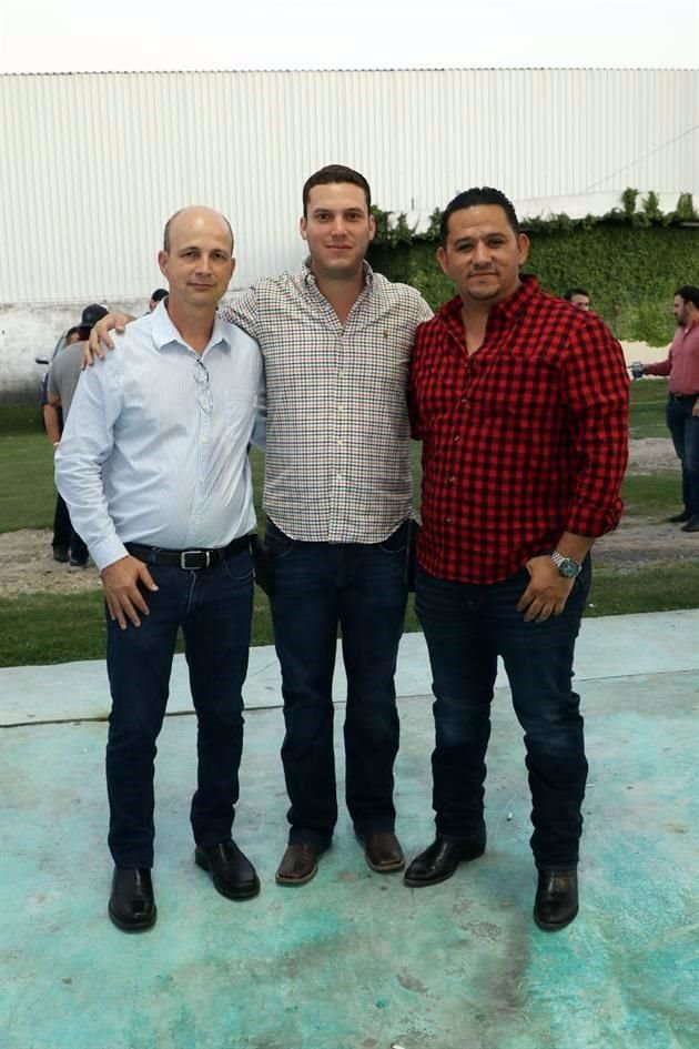 Lázaro Oyervides, Daniel Elizondo y Jibram Hernández