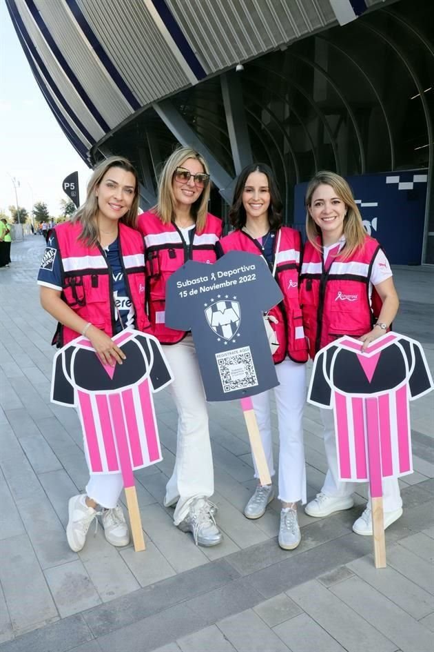 Cristina Gutiérrez de Montemayor, Cruz María Cantú, Gaby Beltrán de De la Garza y Nancy Salazar