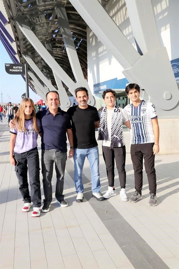 Paloma Garza, Marcelo Garza, Jorge Vergara, Marcelo Vergara y Javier Lamas