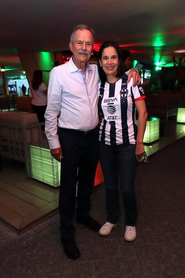 Juan Petz y Bárbara Petz