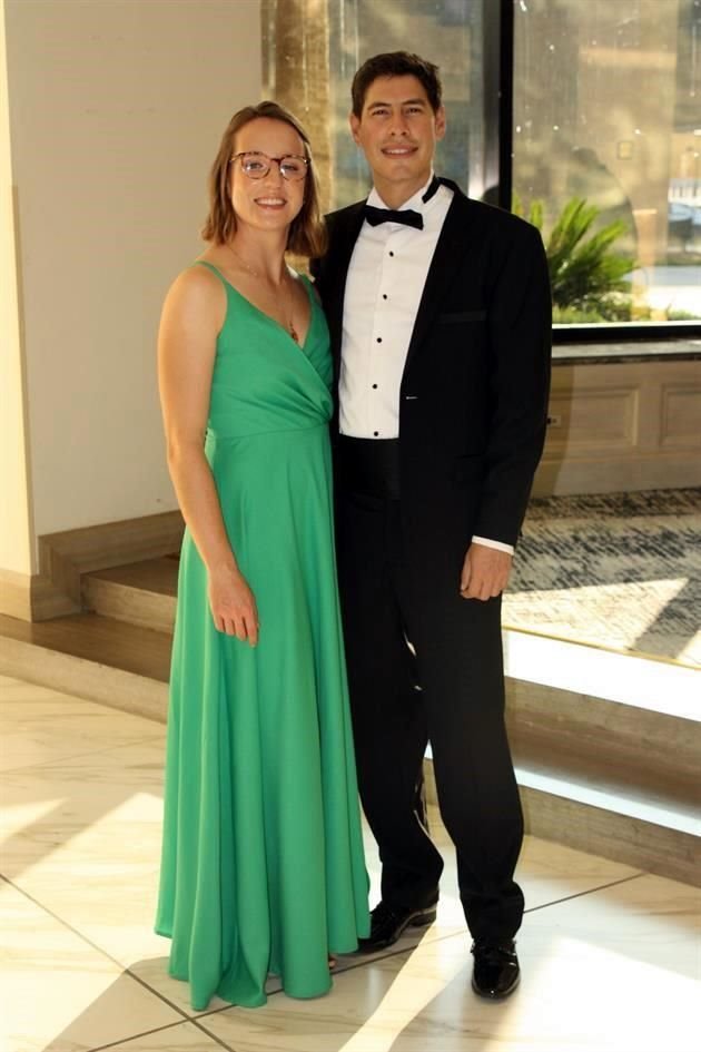 Joanna Hornik y Jaime Coronado
