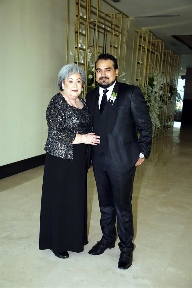 Lilia del Carmen Salazar Lizardi y Erick Molina Romo